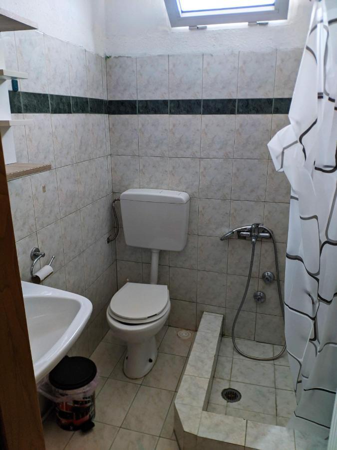 Alexandros Guesthouse Órma エクステリア 写真