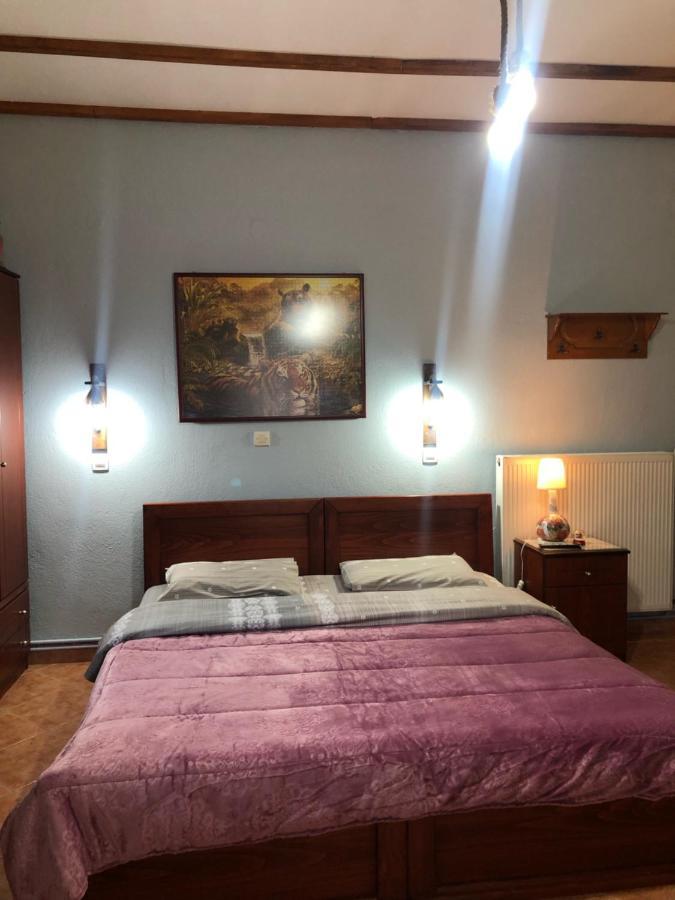 Alexandros Guesthouse Órma エクステリア 写真