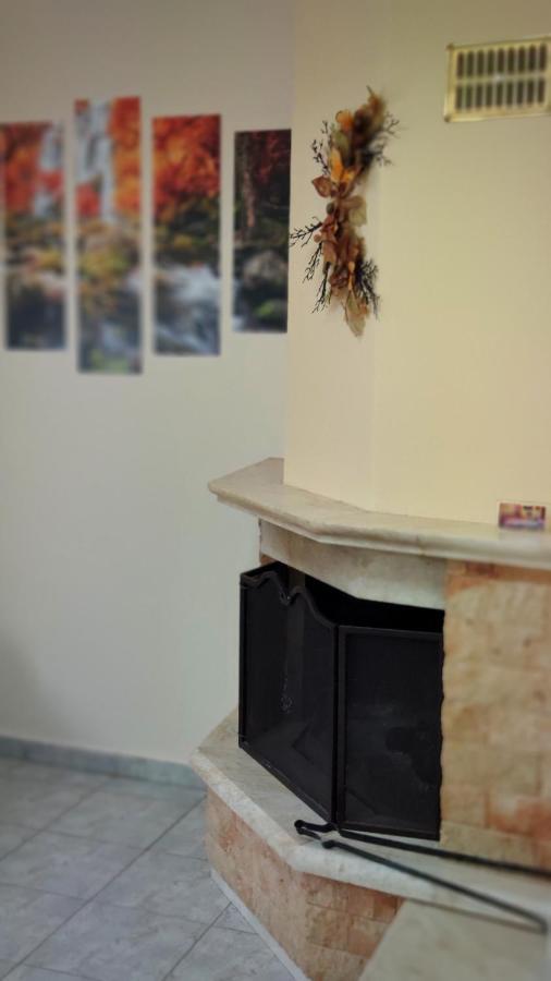 Alexandros Guesthouse Órma エクステリア 写真