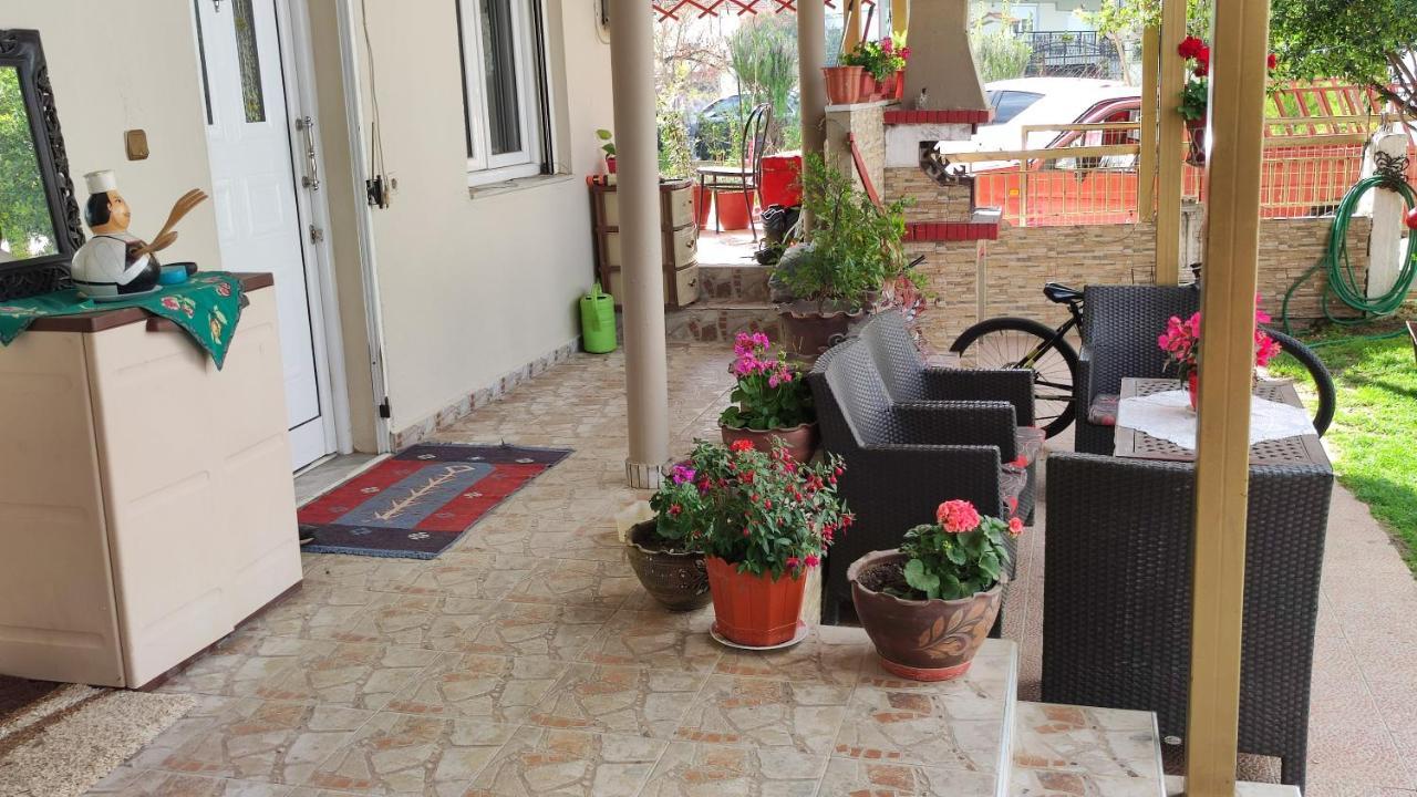 Alexandros Guesthouse Órma エクステリア 写真